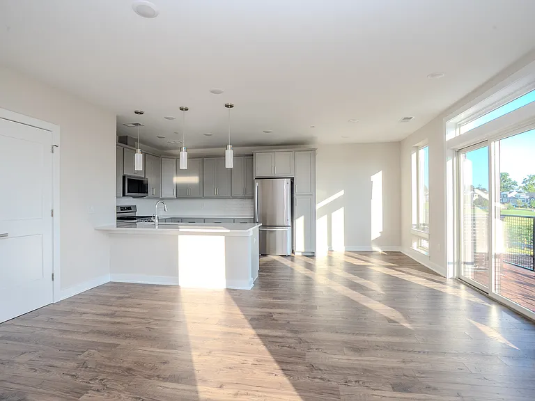 112 Village Dr #112 — Photo 10