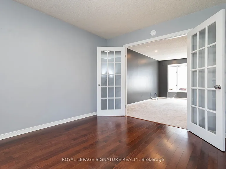 34 Kingswood Dr E — Photo 11
