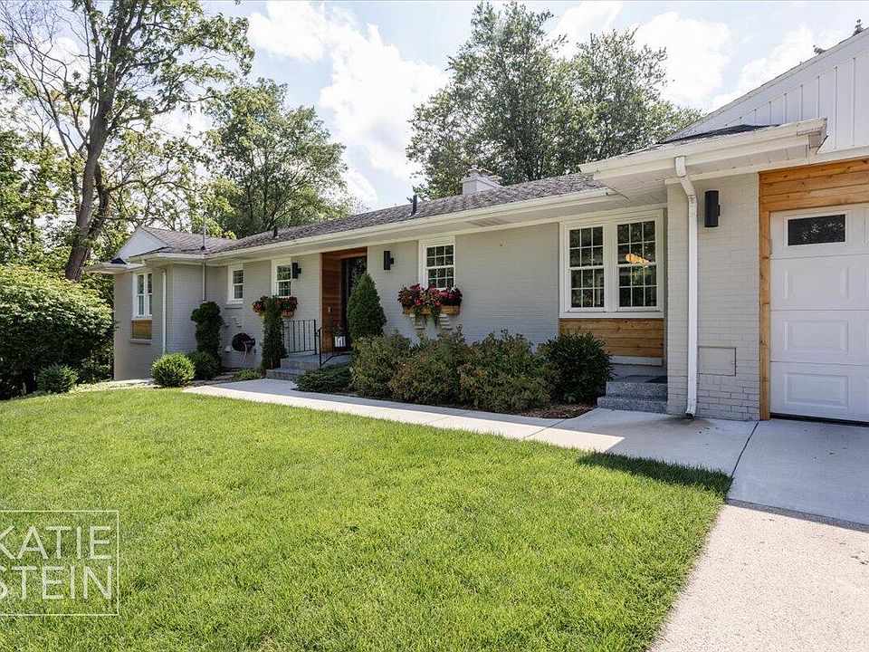1st image of 2141 Ontonagon Ave SE