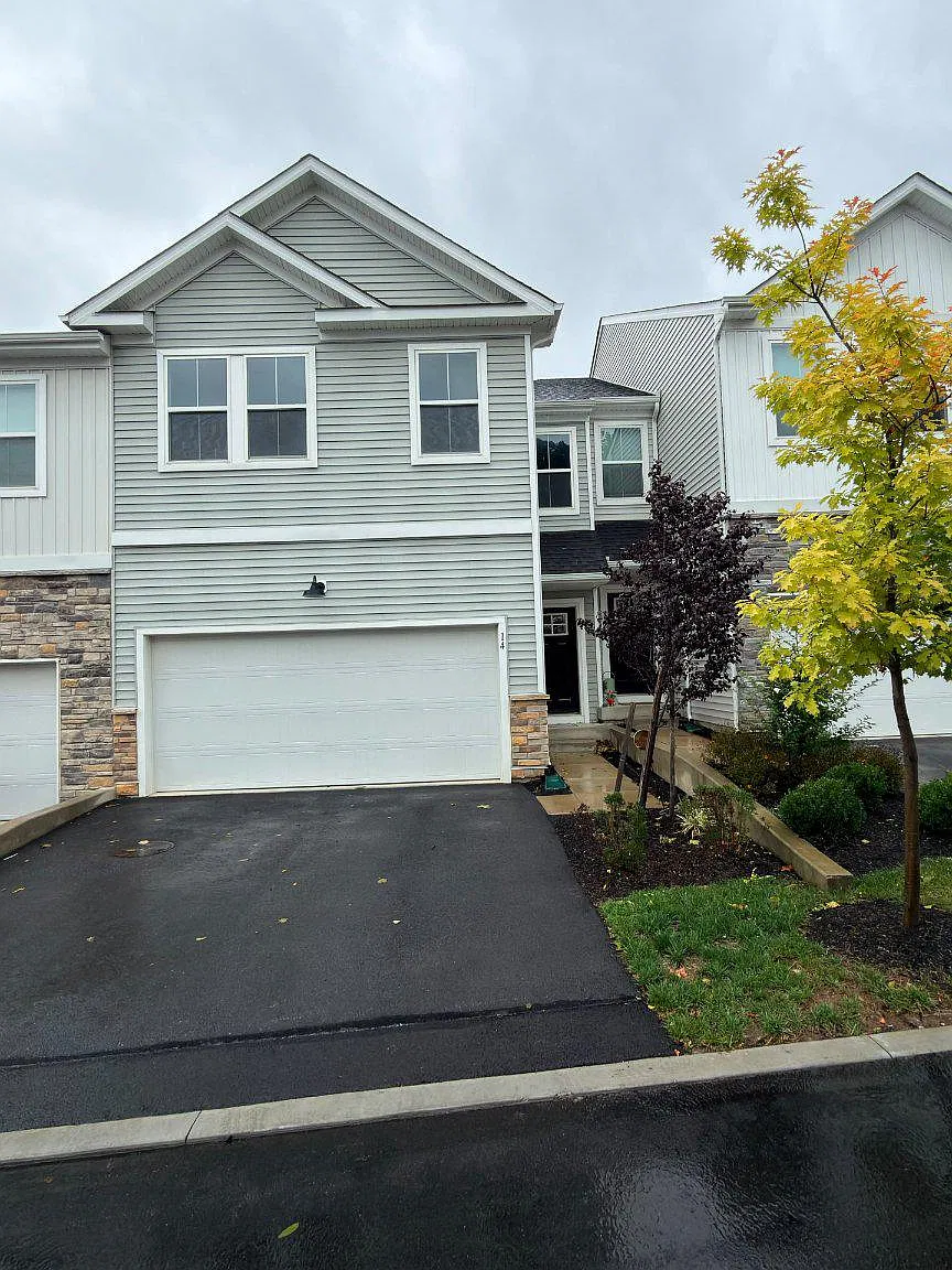 3 bed, 2.5 bath, 1875 sqft, $3,100 — Photo 1