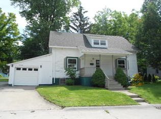 528 N 4th St, Saint Clair, MI