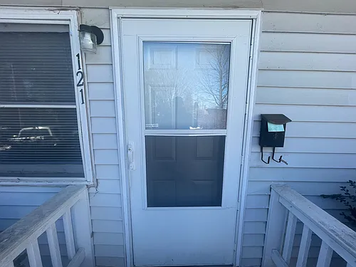 121 Ash St Photo 1