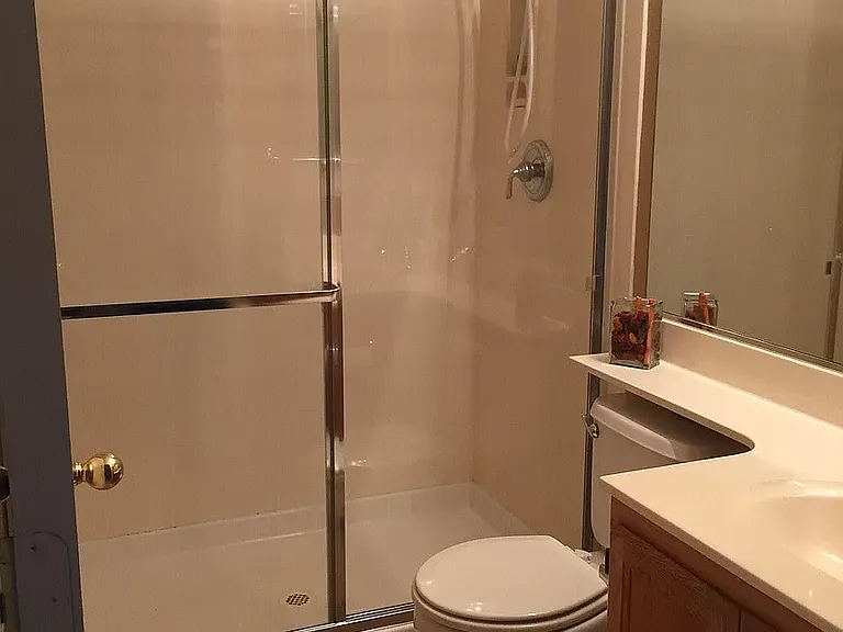 955 Sterling Cir — Photo 4