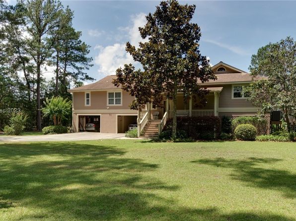 1812 Dolphin Row Dr