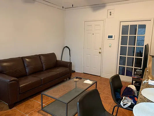 Rented by Farran & Associates | media 10