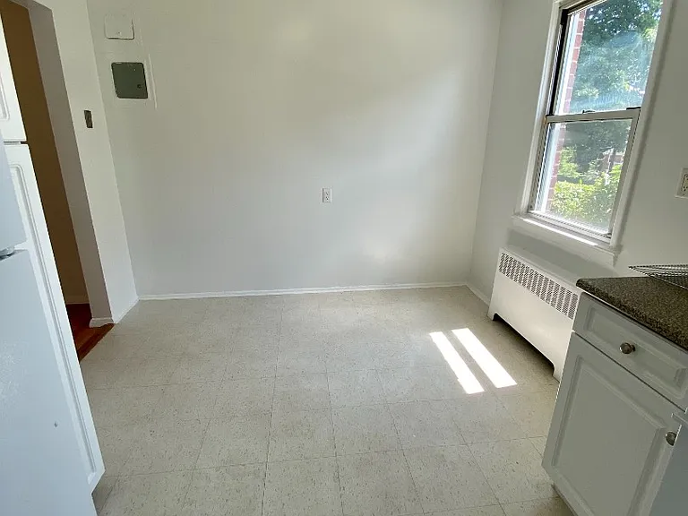 157 White Plains Rd #47C — Photo 7