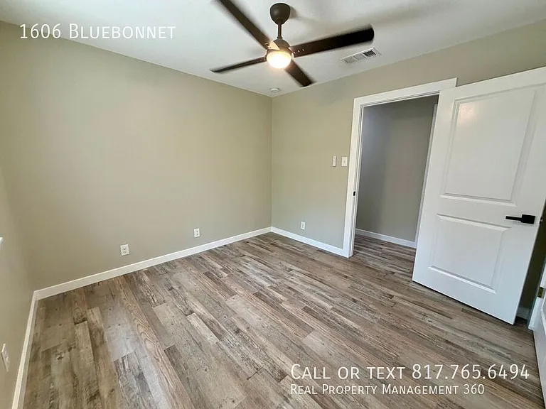 1606 Bluebonnet Trl — Photo 11