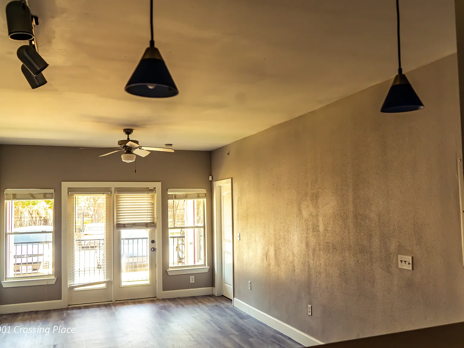 4 bed, 1368 sqft, $795 — Photo 2