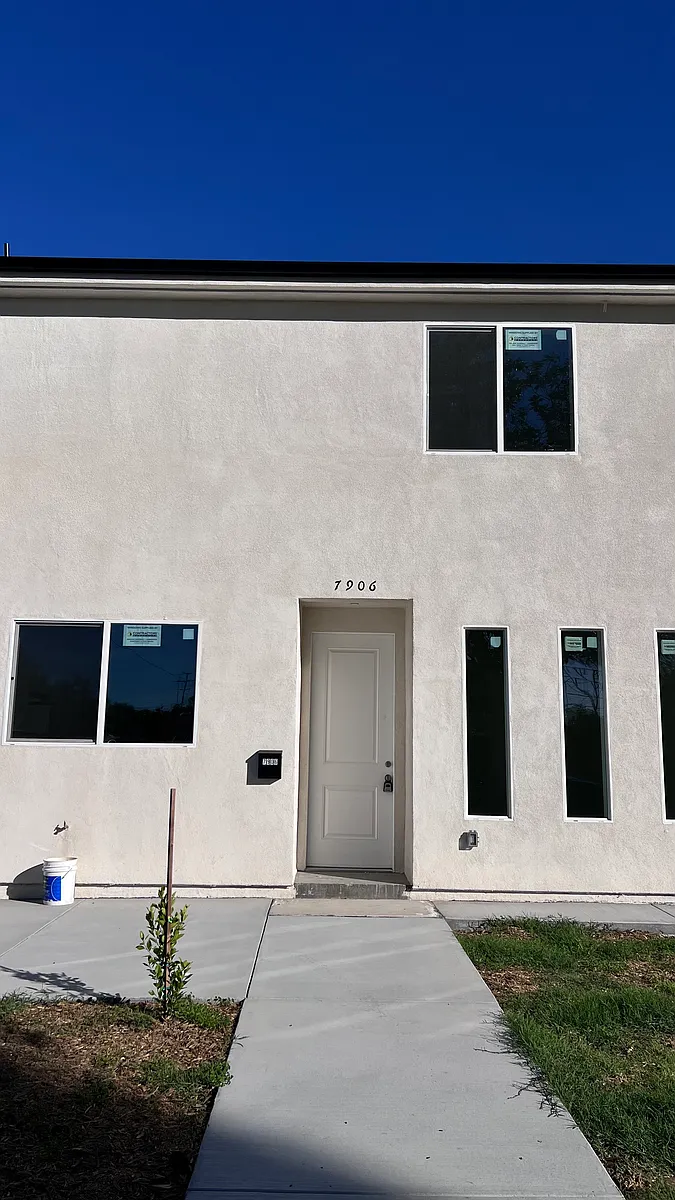 Building Photo - 7906 Laurelgrove Ave