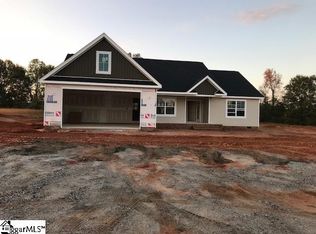 214 Little Man Dr, Boiling Springs, SC 29316