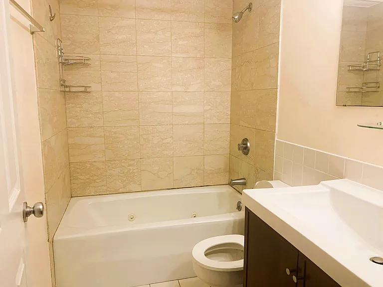 147 Kelton St #610 — Photo 6
