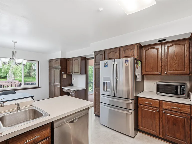 4677 Rolling Ridge Rd — Photo 21