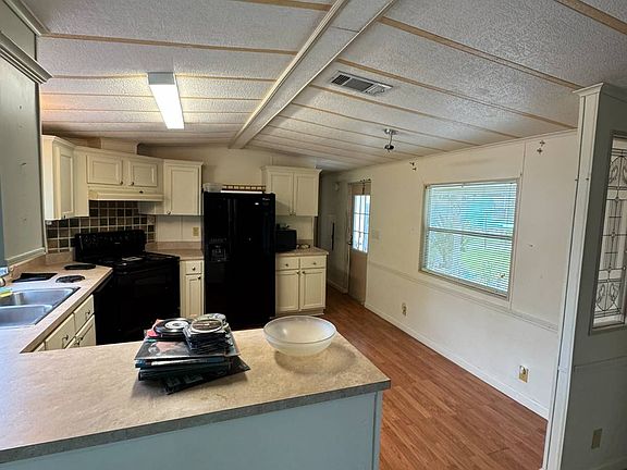 5th image of 41 Lakeview Dr #41