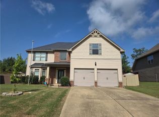 28 Springwood Dr, Phenix City, AL 36870