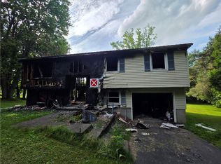 6001 Ridge Rd, Williamson, NY 14589