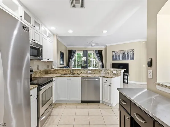 4263 Liron Ave APT 104, Fort Myers, FL 33916