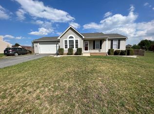 11810 White Pine Dr, Hagerstown, MD 21740