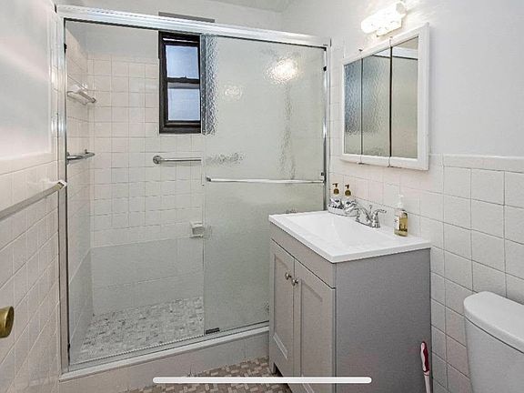 4th image of 50 Brighton Ct #20