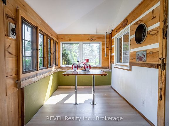 4th image of 3816 Crystal Beach Dr