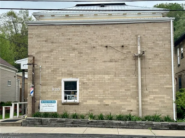 820 Commerce St, Wellsburg, WV 26070