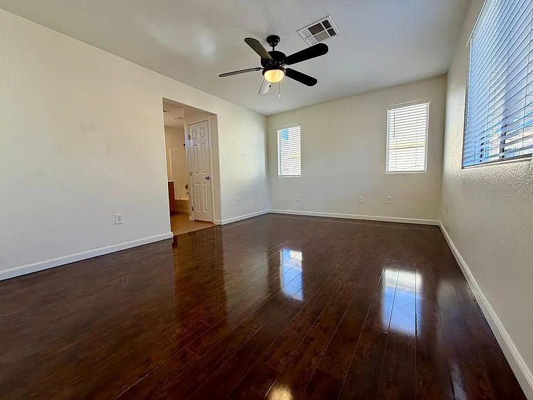 10433 Concetta Ave — Photo 10