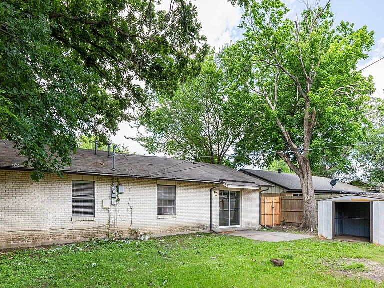 1505 McDonald Dr — Photo 32