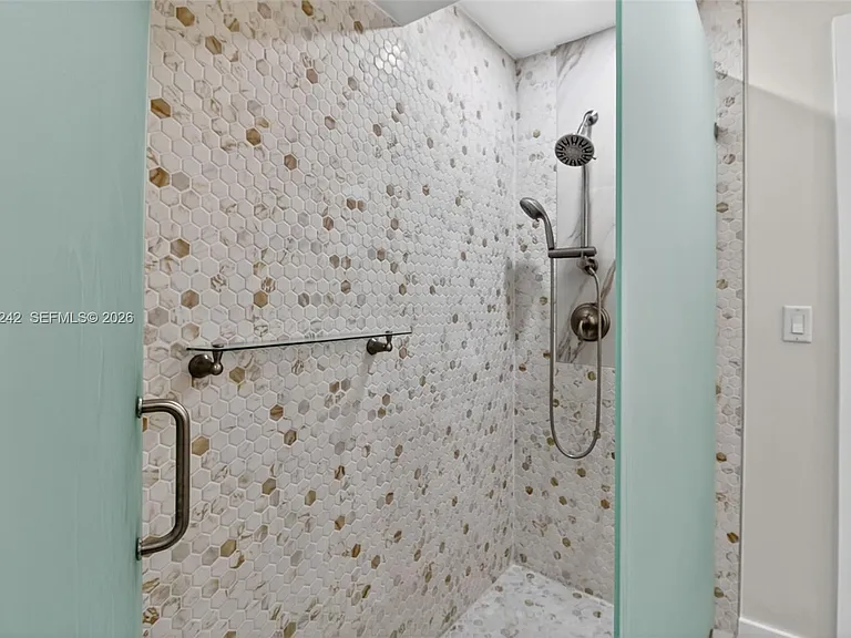 6090 SW 63rd Ave — Photo 22