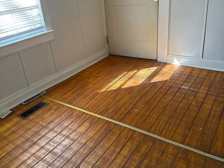 223 Pine Crest Dr — Photo 2