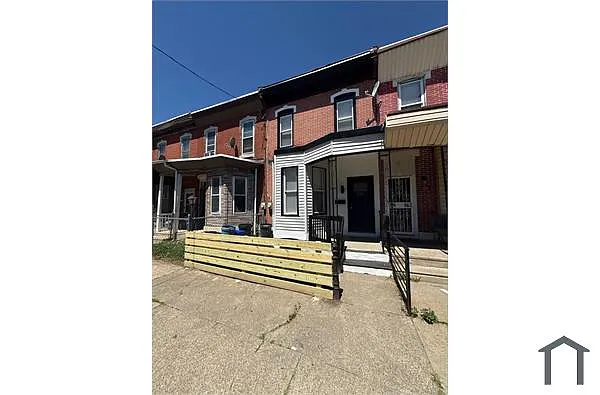 Building Photo - 1737 W Juniata St