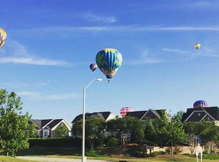 808 Ribbonleaf Ln, Fuquay Varina, NC 27526