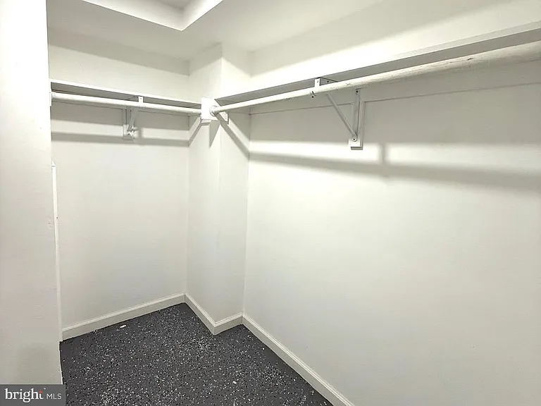 10616 Fitzgibbon Ct — Photo 17