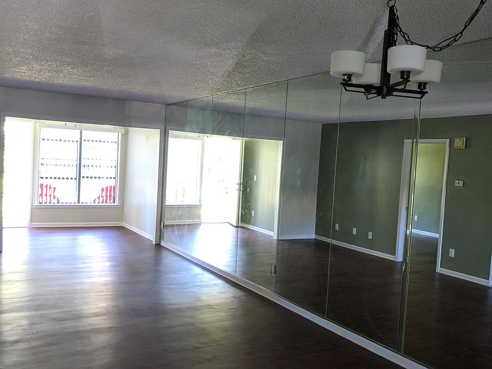 1st image of 3038 Eastland Blvd