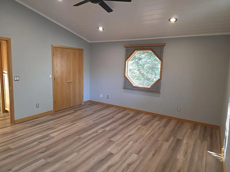 10231 Worchester Cir — Photo 35