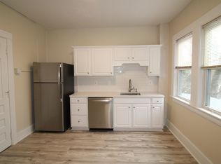 189 S Main St APT 6, Rochester, NH 03867