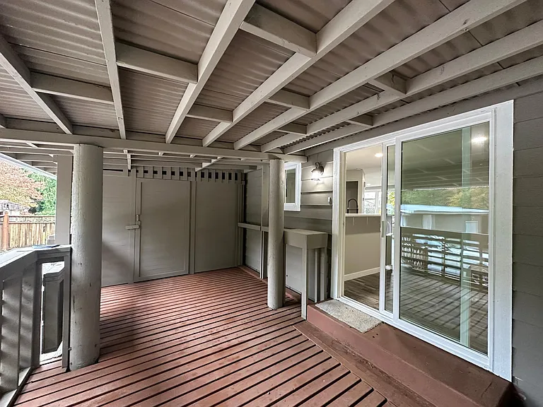 3113 Harold Dr SE — Photo 20
