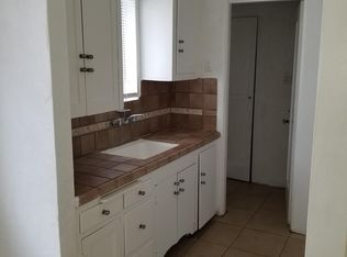 8454 Chestnut Ave APT B, South Gate, CA 90280