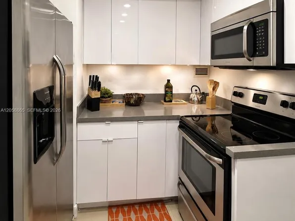 3505 S Ocean Dr APT 411, Hollywood, FL 33019
