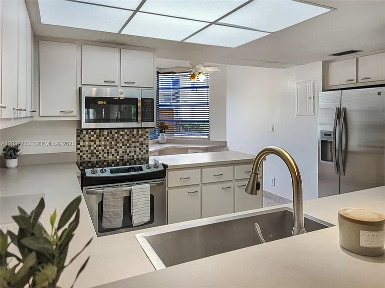 9531 Seagrape Dr #108 — Photo 1