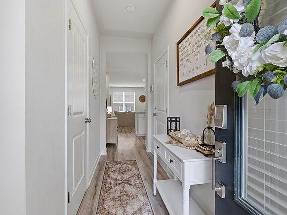 3rd image of 563 Becks Pl