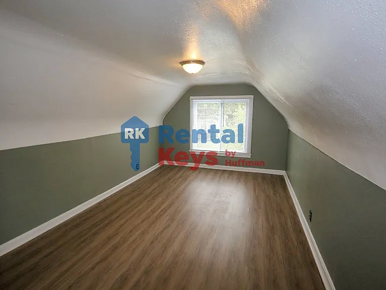 1213 Lodge Ave — Photo 7