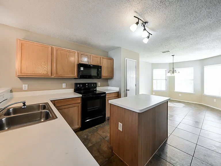 8413 Canvasback Ln — Photo 11