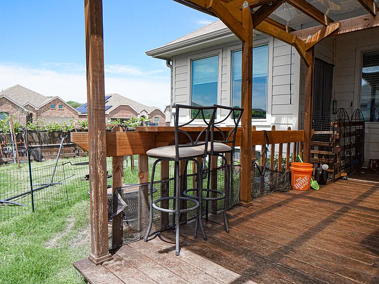 733 Alden Dr — Photo 18