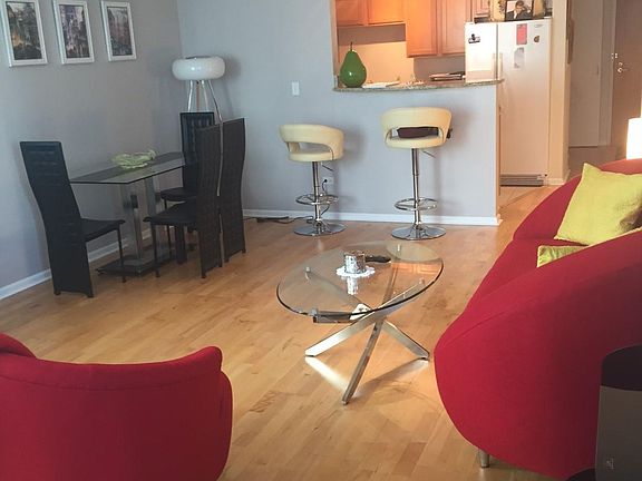 3rd image of 345 N La Salle Dr APT 2607