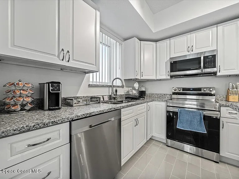 735 Pilot Ln #414 — Photo 10