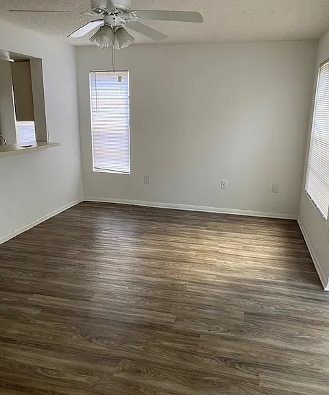 Cypress Trail Apartments — Photo 25