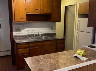 17 Howard Ct, East Hartford, CT 06108