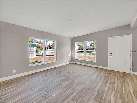 3rd image of 300 Fairmont Dr
