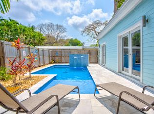 101 Poinsetta Dr, Key Largo, FL 33037