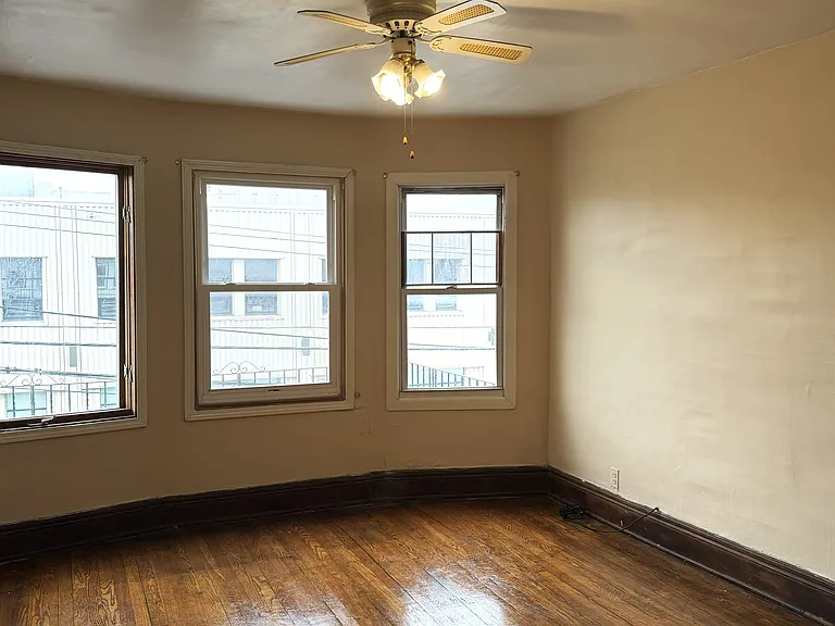 96 Dewey Ave #2 — Photo 6
