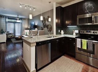 520 W 24th St, Houston, TX 77008